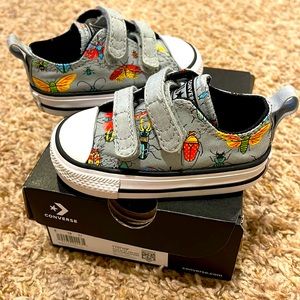 Toddler converse shoes